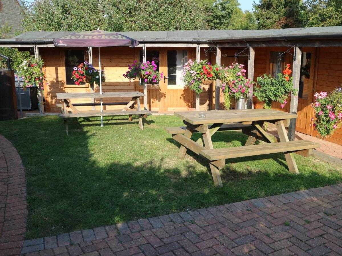 Homeside B&B Silverstone Exterior foto